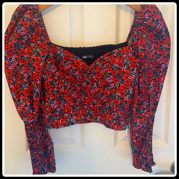 Zara Floral Top Puff sleeve Red and Pink flowers 🌹🌷 - Picture 1 of 4